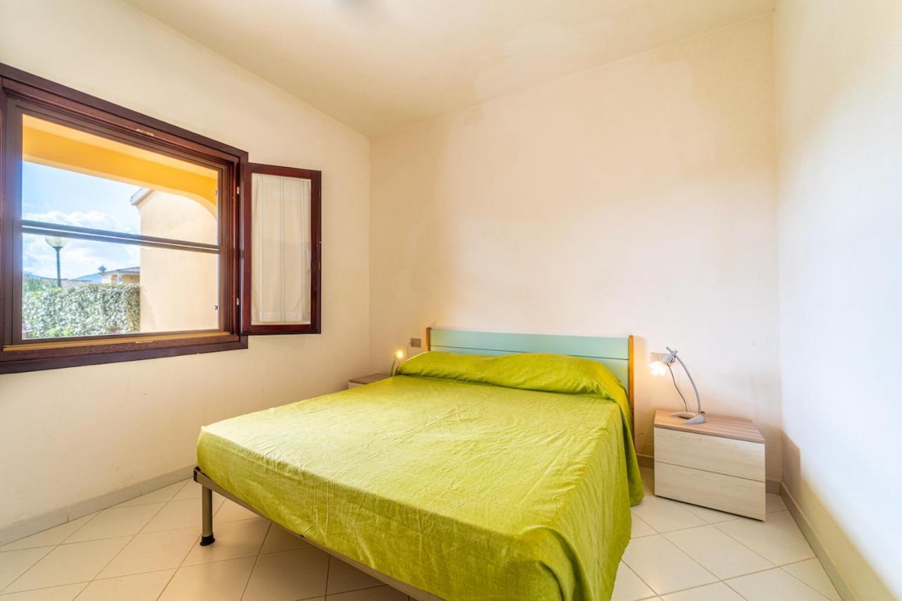 Iss Travel, Ambra Apartments - 800 M From La Cinta Beach سان تيودورو المظهر الخارجي الصورة