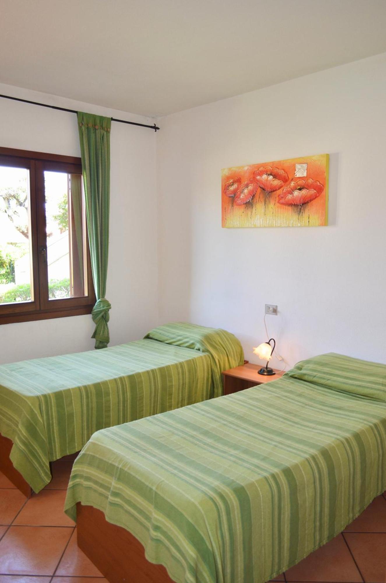Iss Travel, Ambra Apartments - 800 M From La Cinta Beach سان تيودورو المظهر الخارجي الصورة