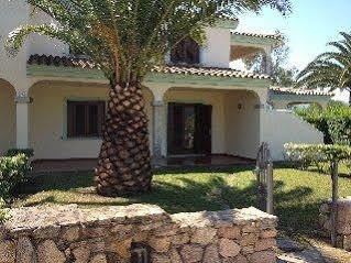 Iss Travel, Ambra Apartments - 800 M From La Cinta Beach سان تيودورو المظهر الخارجي الصورة